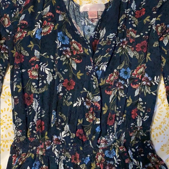 Floral Pattern Romper - Picture 2 of 3